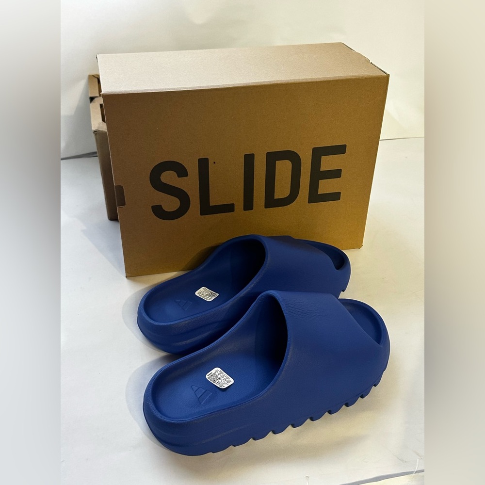 Yeezy Royal Blue Slides - Picture 6 of 7